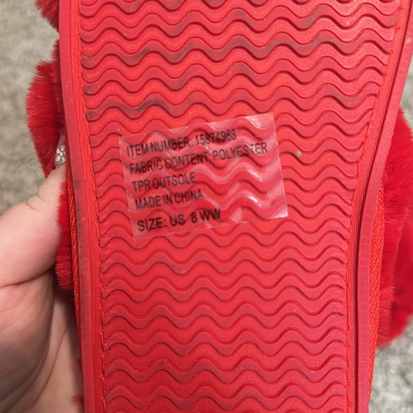 Slippers - Picture 2 of 2